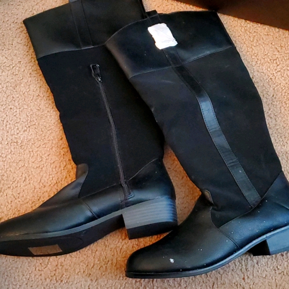 New Womens Black Boots sz 9